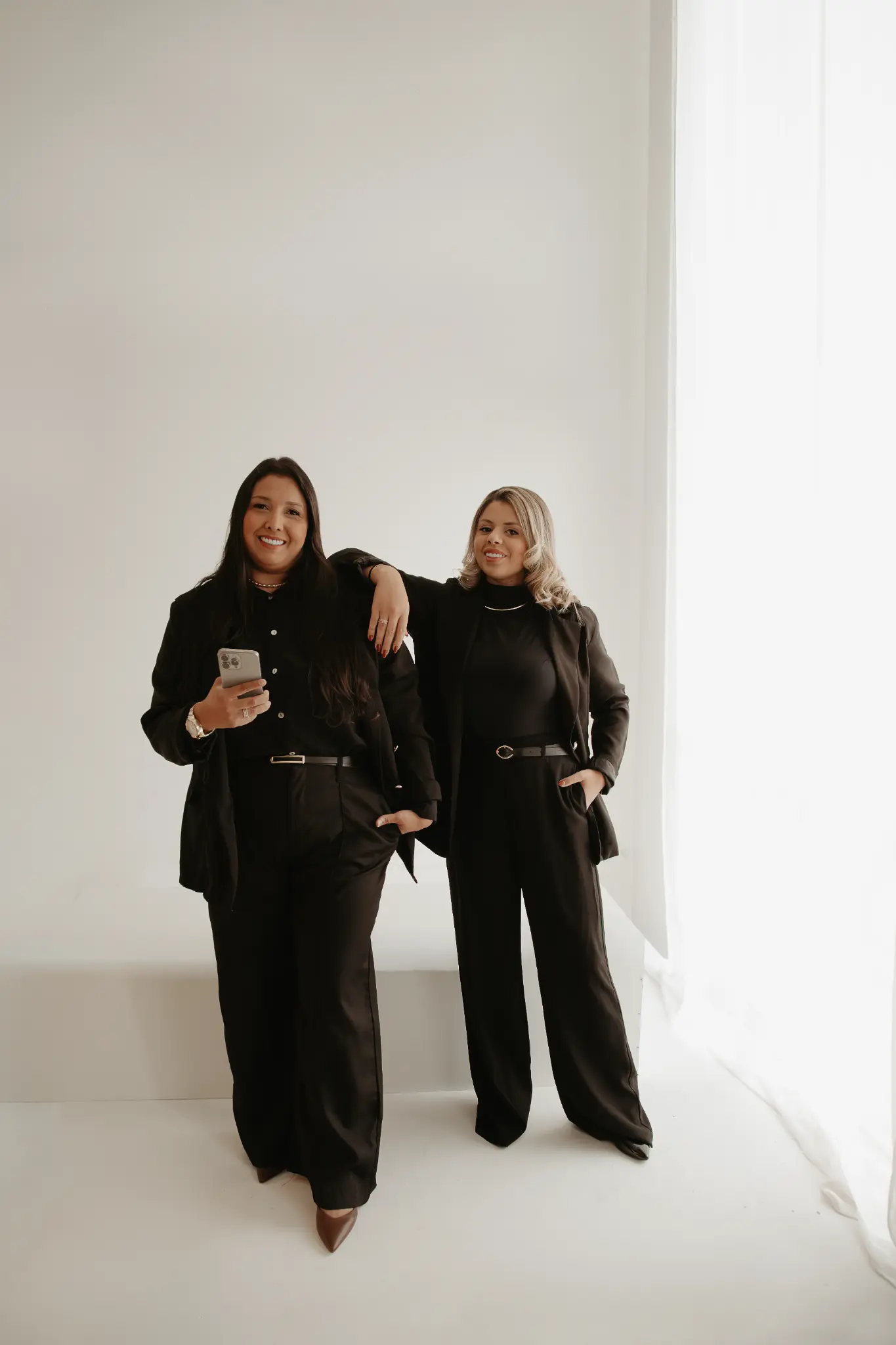 Carla e Milena - Especialistas Imobiliárias